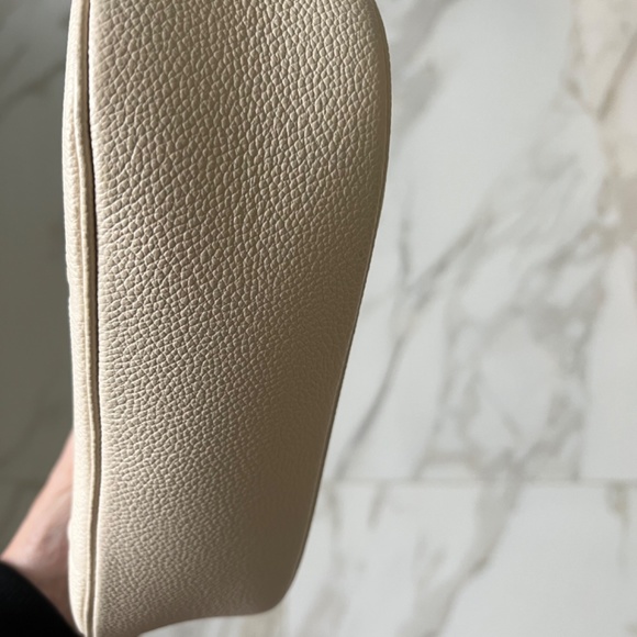 Louis Vuitton Bagatelle - Picture 4 of 4